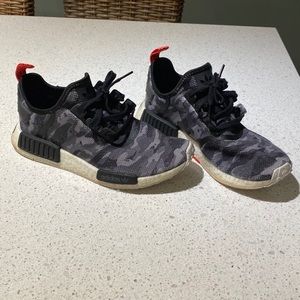 Adidas NMD r1 camo